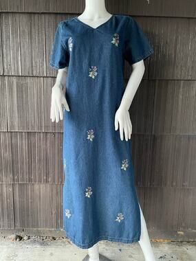 🔥Vintage 90s Y2K Erika & Co Floral Embroidered Cottage Maxi Blue Denim Dress M
